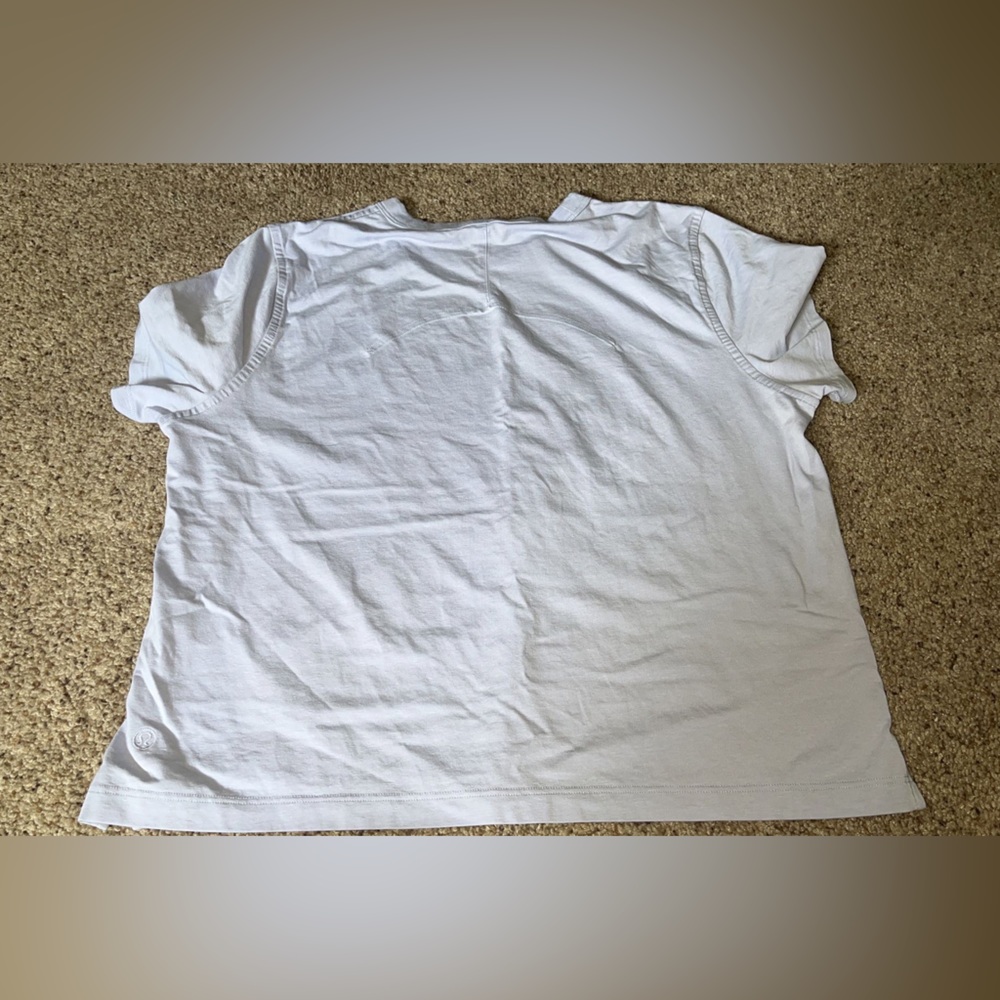 Lululemon classic fit cotton blend t shirt